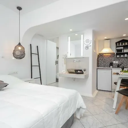 Naxos Evilion Luxury Apartments & Suites Naxos City Exterior photo